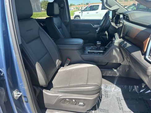 Used 2024 GMC Sierra 1500 Denali w/ Technology Package AWD/4WD image 28