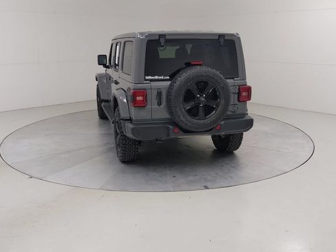 Used 2021 Jeep Wrangler Unlimited Sahara AWD/4WD image 15