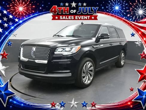 Used 2023 Lincoln Navigator Reserve RWD image 1