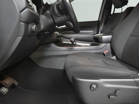 Used 2022 Dodge Durango SXT image 17