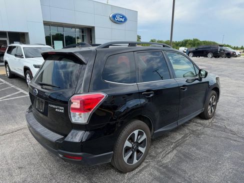 Used 2017 Subaru Forester 2.5i Limited AWD/4WD image 3