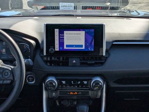 Used 2024 Toyota RAV4 XLE image 18