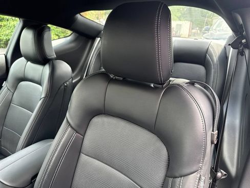 Used 2025 Ford Mustang GT Premium RWD image 11