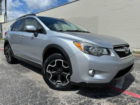 Used 2014 Subaru Crosstrek 2.0i Premium w/ Popular Package #2 AWD/4WD image 1
