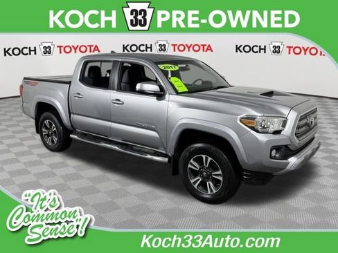 Used 2017 Toyota Tacoma TRD Sport w/ Tow Package (A/T) image 1