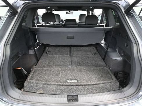 Used 2019 Volkswagen Tiguan SEL Premium R-Line FWD image 37