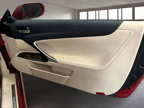 Used 2010 Lexus IS 250C image 12