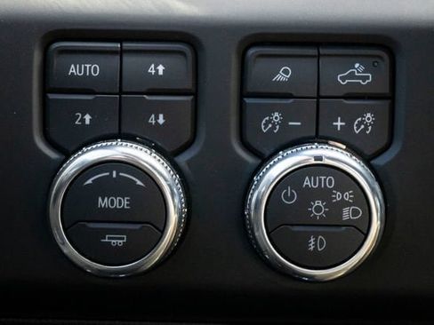 Used 2025 GMC Sierra 3500 AT4 w/ AT4 Premium Plus Package AWD/4WD image 30
