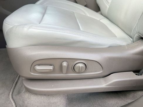 Certified 2019 Chevrolet Traverse Premier w/ Driver Confidence II Package image 13