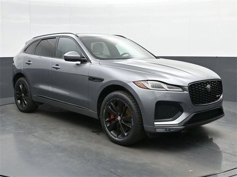 Used 2023 Jaguar F-PACE R-Dynamic S image 1