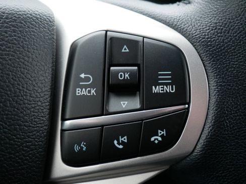 Used 2022 Ford Explorer XLT w/ Equipment Group 202A image 19