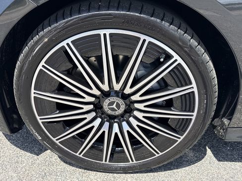 New 2026 Mercedes-Benz CLE 300 4MATIC Coupe image 9