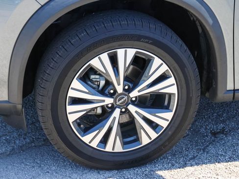 Used 2023 Nissan Rogue SV FWD image 29