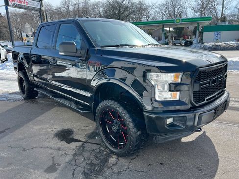 Used 2017 Ford F150 XLT w/ Equipment Group 302A Luxury image 6