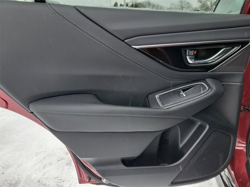 Used 2025 Subaru Outback Touring XT image 10