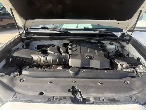 Used 2018 Toyota 4Runner Limited AWD/4WD image 56