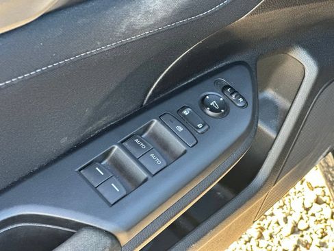 Used 2019 Honda Civic EX image 17