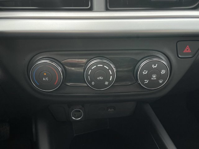 Used 2026 Chevrolet Trax LS FWD image 18