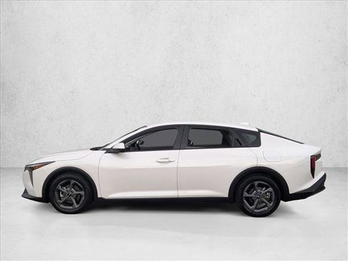 Used 2025 Kia K4 FWD image 9