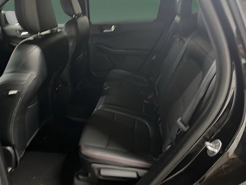 Used 2025 Ford Escape ST-Line image 12