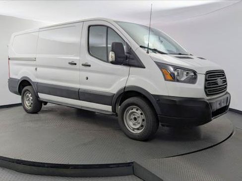 Used 2017 Ford Transit 350 130 Low Roof RWD image 11