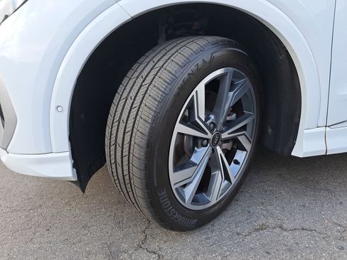 Certified 2023 Audi Q4 e-tron Prestige AWD/4WD image 36