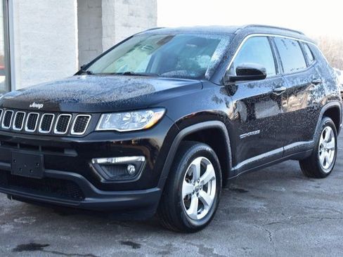 Used 2020 Jeep Compass Latitude AWD/4WD image 9