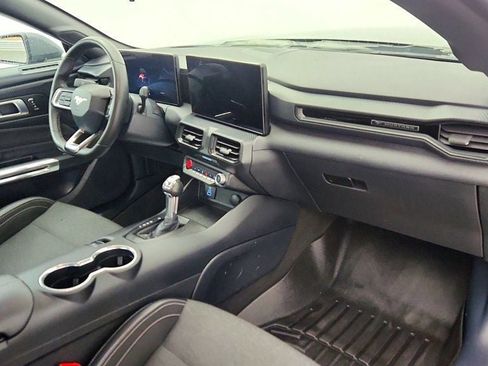 Used 2024 Ford Mustang Coupe image 23
