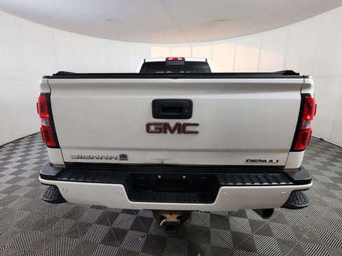 Used 2016 GMC Sierra 3500 Denali w/ Duramax Plus Package image 6