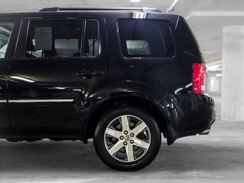 Used 2012 Honda Pilot Touring image 16