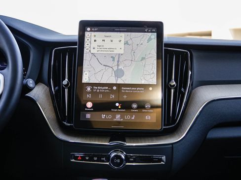 New 2026 Volvo XC60 B5 Plus image 13