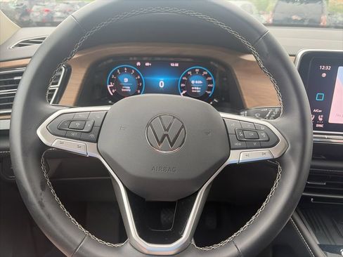 Used 2026 Volkswagen Atlas SE AWD/4WD image 14
