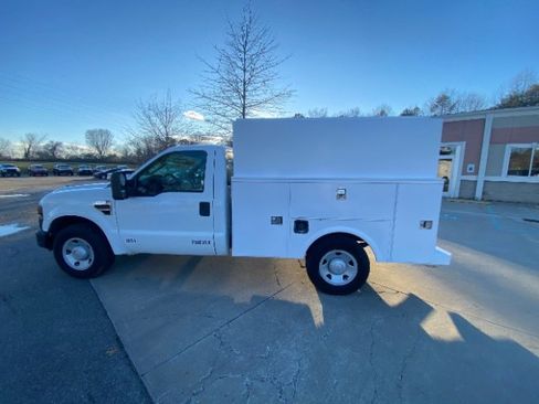 Used 2009 Ford F250 XL image 10