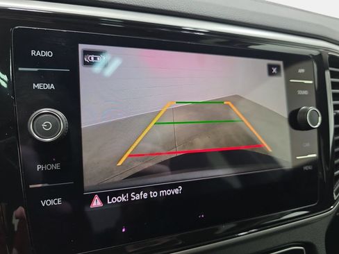 Used 2023 Volkswagen Atlas SE w/ Panoramic Sunroof Package AWD/4WD image 21