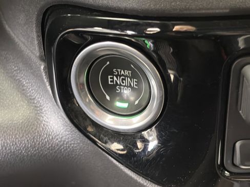 Used 2023 Chevrolet Silverado 1500 RST image 23