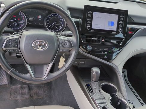 Used 2023 Toyota Camry SE image 16