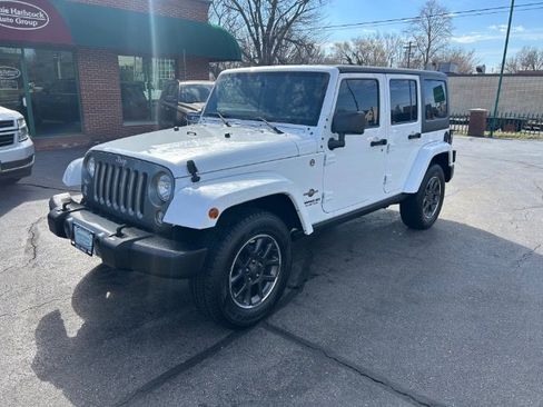 Used 2015 Jeep Wrangler Unlimited Sport image 1