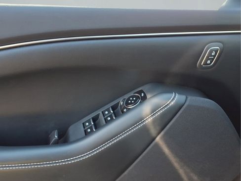 Used 2023 Ford Mustang Mach-E Select image 17