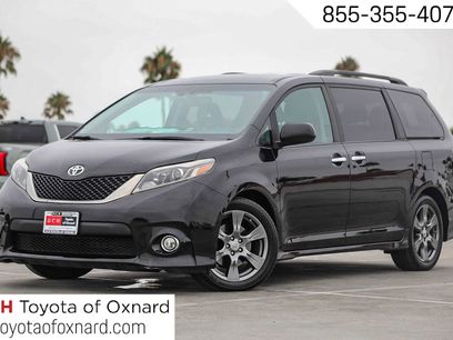Used 2017 Toyota Sienna SE