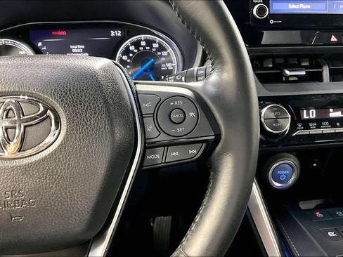 Used 2021 Toyota Venza XLE w/ Softex Package AWD/4WD image 12
