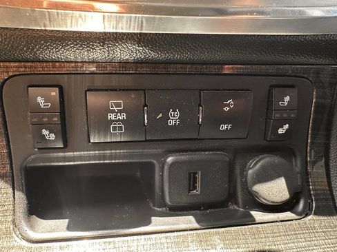 Used 2016 GMC Acadia SLT AWD/4WD image 14