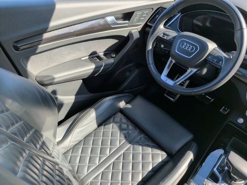 Used 2023 Audi SQ5 Prestige w/ Prestige Package image 34