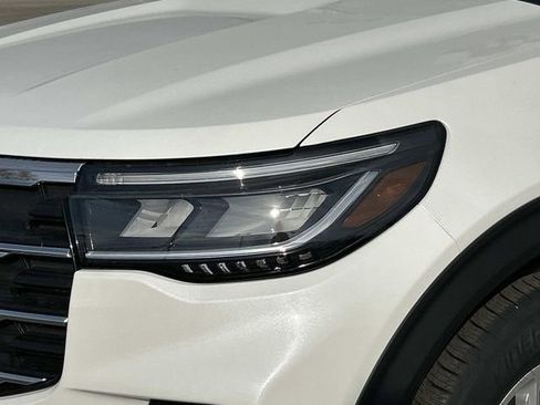 New 2026 Ford Explorer Active image 9