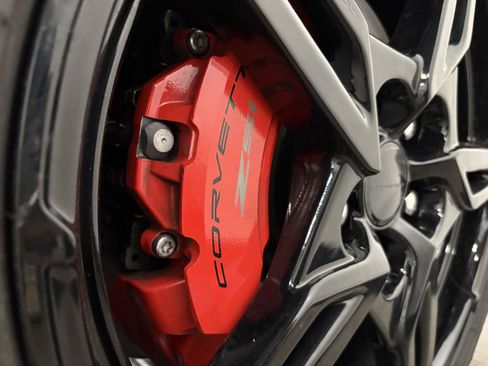 Used 2022 Chevrolet Corvette Stingray Preferred Cpe w/ Z51 Performance Package RWD image 44