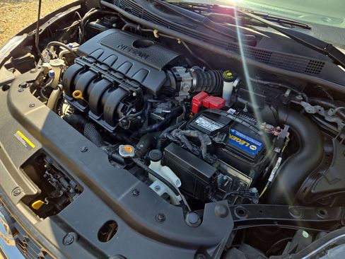 Used 2019 Nissan Sentra SV image 11