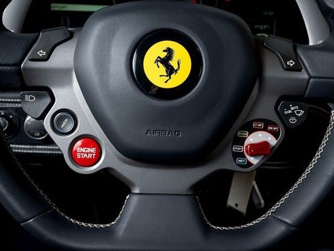 Used 2014 Ferrari 458 Italia image 34