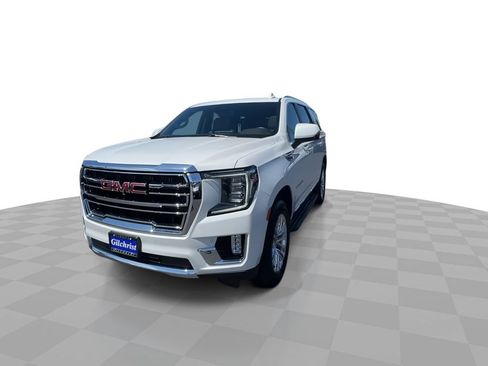 Used 2023 GMC Yukon SLT w/ SLT Luxury Package AWD/4WD image 3