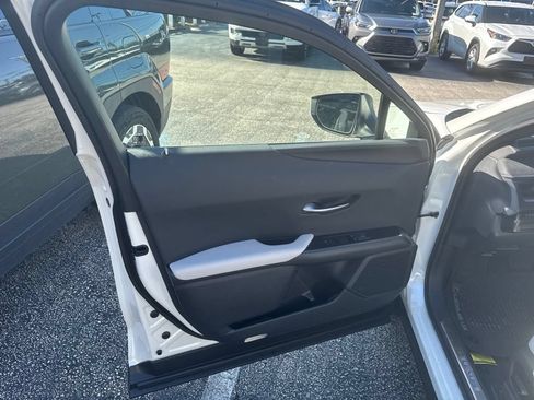 Used 2025 Lexus UX 300h AWD w/ Accessory Package (Z1) image 21