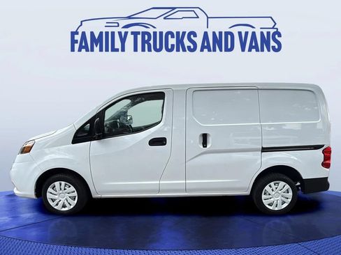Used 2021 Nissan NV200 S FWD image 2