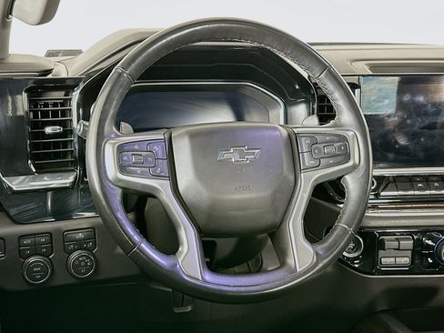 Used 2023 Chevrolet Silverado 1500 RST AWD/4WD image 17